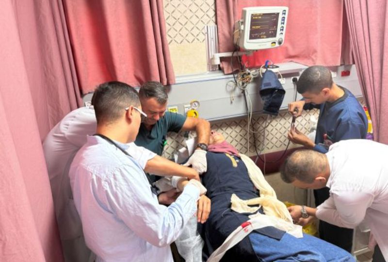 Settlers attack Palestinians in West Bank